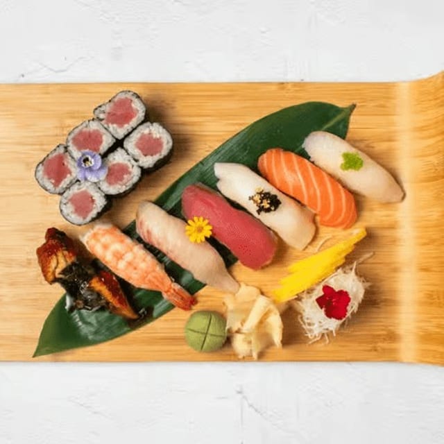 Sushi Moriawase.