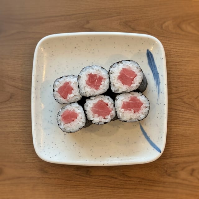 Tuna Roll.