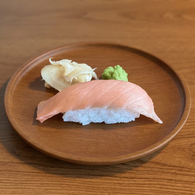 Smoke Salmon Sushi.